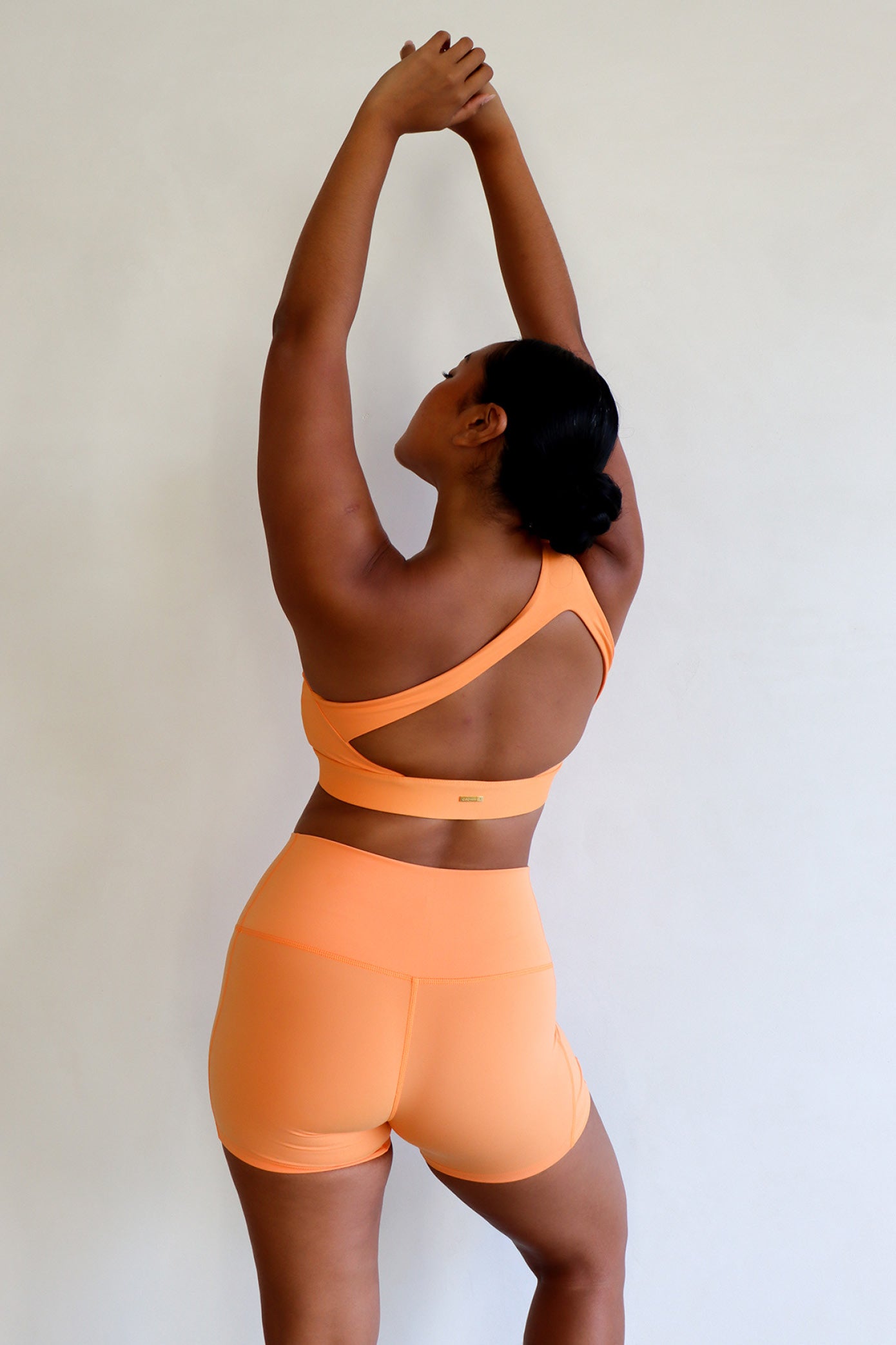 Tatiana Bralet - Orange