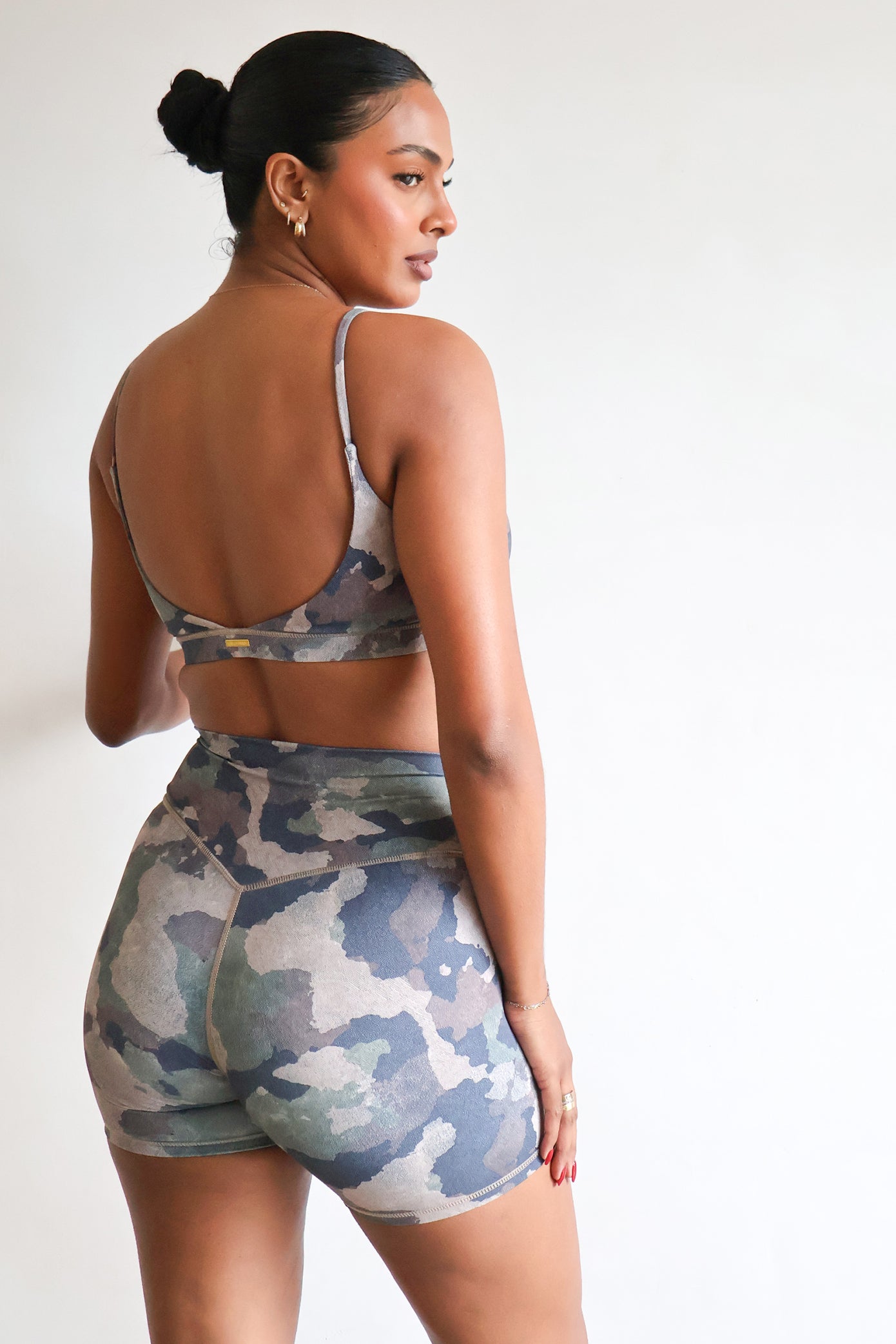 Apex Short 4.5" - Camo