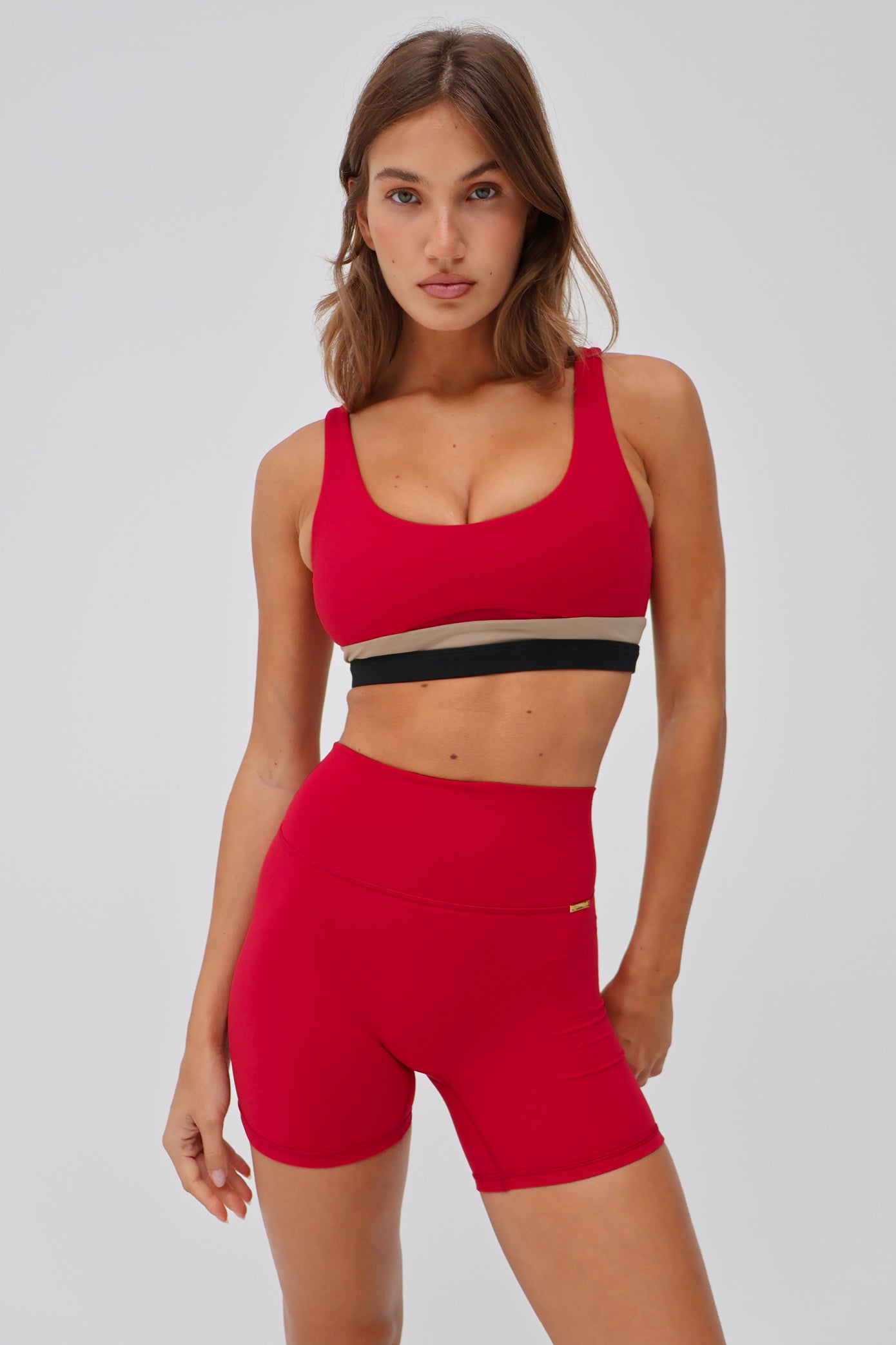 Apex Short 4.5" - Crimson