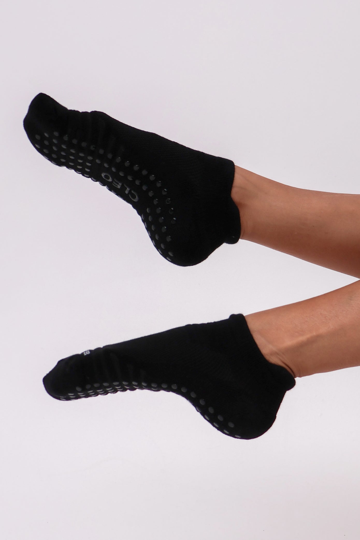 Grip Socks 2 Pack - Ankle - Black / White