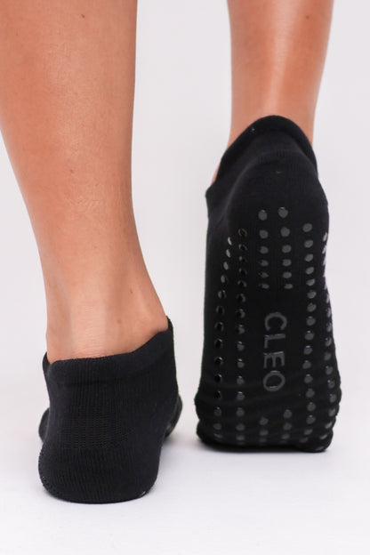 Grip Socks 2 Pack - Ankle - Black / White