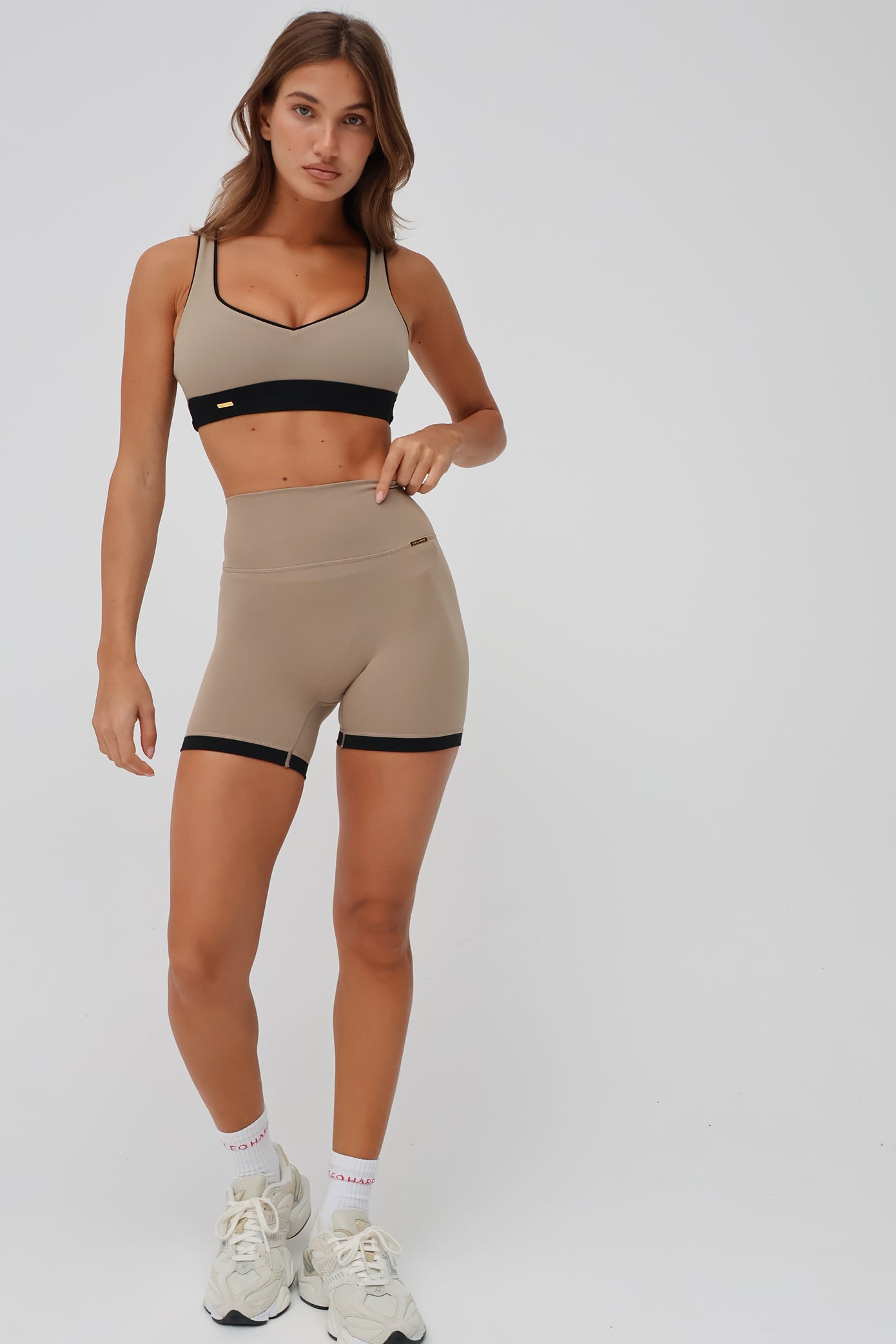 Tone Short - Taupe Black